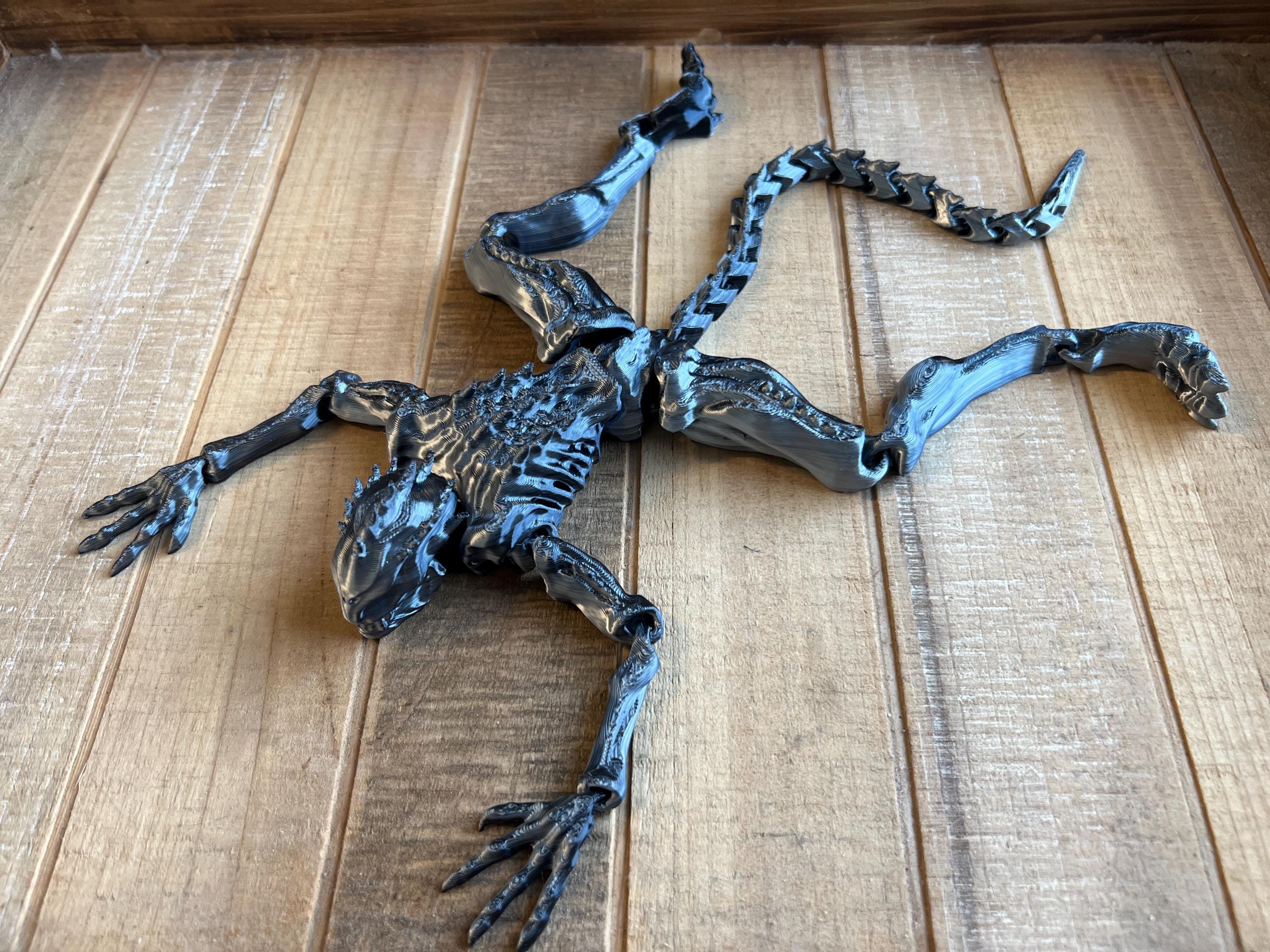 3D Printed Alien -  12 Inches! Articulated Desktop or Fidget Toy - Choose a Color!