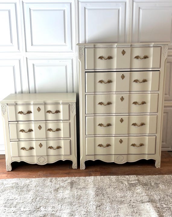 cream colored dresser Furniway Beige for Bedroom, Modern Dresser with 6 Drawers and Smooth Slides, Wide Chest of Drawers with Golden Handles for Bedroom, Living Room, Closet, 15.7" D x 55.1" W x Its sturdy construction of solid rubberwood and manufactured wood FUFU&GAGA Cream 7 Drawer 56.3