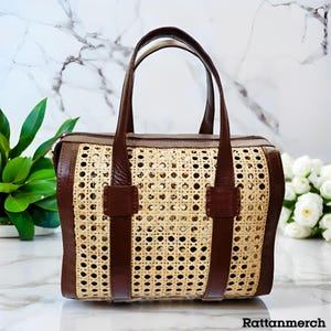 Flori Rattan Bag Stylish Woven Handbag for Everyday Use,Rattan Sling Bag,Rattan Sling Bag Bali,Rattan Crossbody Bags,Rattan Leather Bag