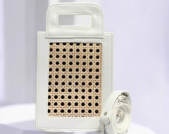 Flair Shoulder Rattan Bag Durable Rattan Bag Contemporary Style,Rattan Sling Bag,Rattan Sling Bag Bali,Rattan Crossbody Bags,Rattan Leather