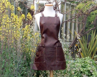 Leather Apron for Stylist with tool loops and pockets, brass buckles, cross straps