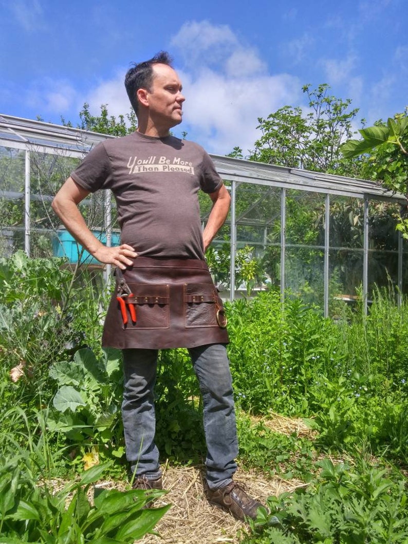 Leather waist apron for garden or workshop. image 1