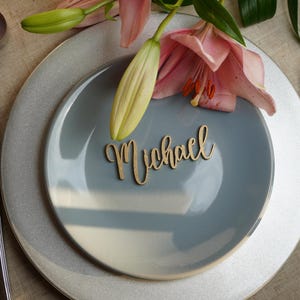 Cartes de visite pour mariage, marque-places en bois personnalisés, plaques nominatives pour mariage, noms en bois doré, marque-places de mariage, couvert, personnalisé
