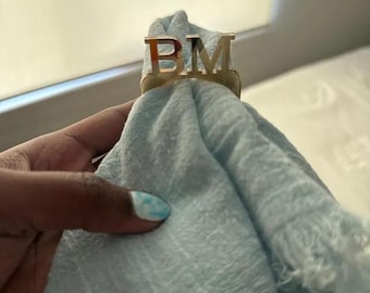 Monogrammed Acrylic Napkin Rings: Personalized Wedding Table Decor  – Custom Initial Napkin Holders – Elegant Reception Table Setting Signs