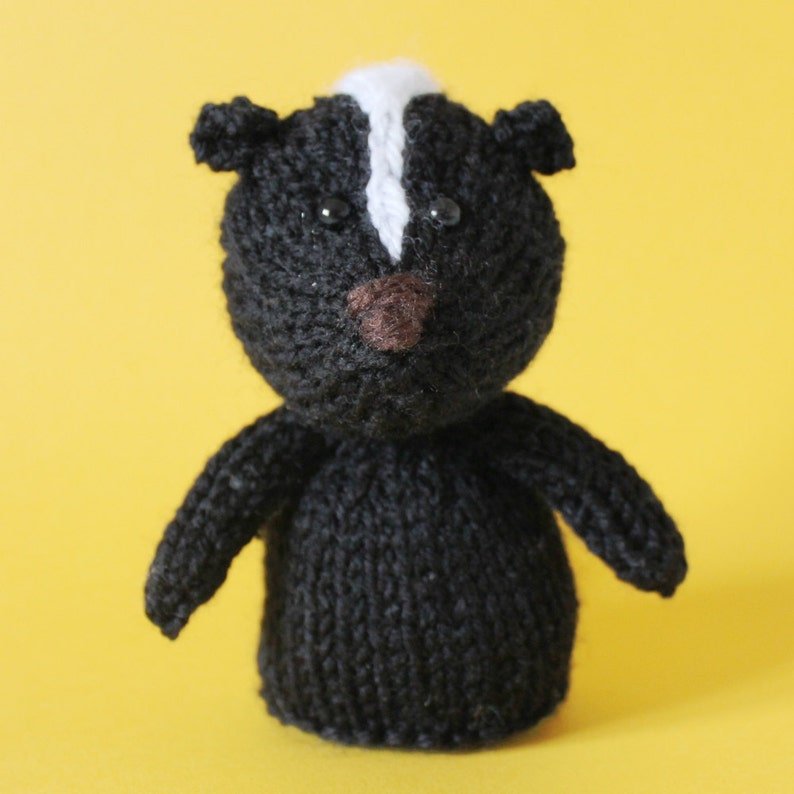 Skunk Toy Knitting Pattern PDF image 1