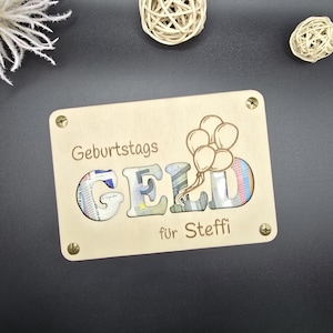 Geldgeschenk aus Holz zum Geburtstag | Personalisiertes Geschenk mit Namen | Gravierte Holzkarte mit GELD-Ausschnitt | Geldbox aus Holz