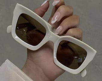 Crèmekleurige vierkante zonnebril: retro fashion bril, uv-bescherming