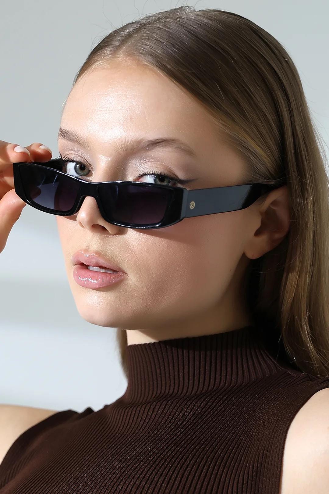 Black Slim Rectangle Sunglasses: 90s Retro Y2K Style - Etsy display picture 1