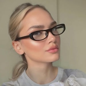 Black Cat Eye Glasses: Vintage Style Clear Lens Eyewear