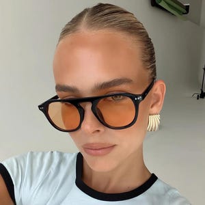 90s Retro Sunglasses: Black Frame, Brown Lens Y2K Eyewear