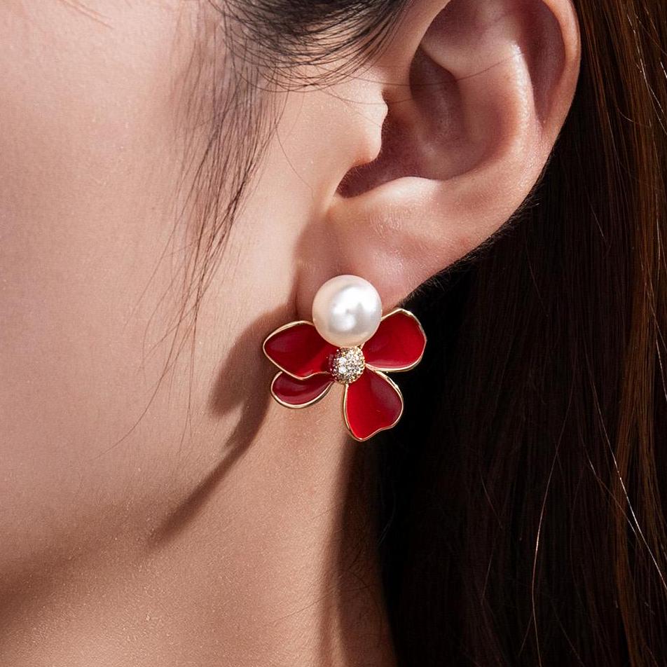 Red Lacquer Flower Pearl Stud Earrings·vintage Style