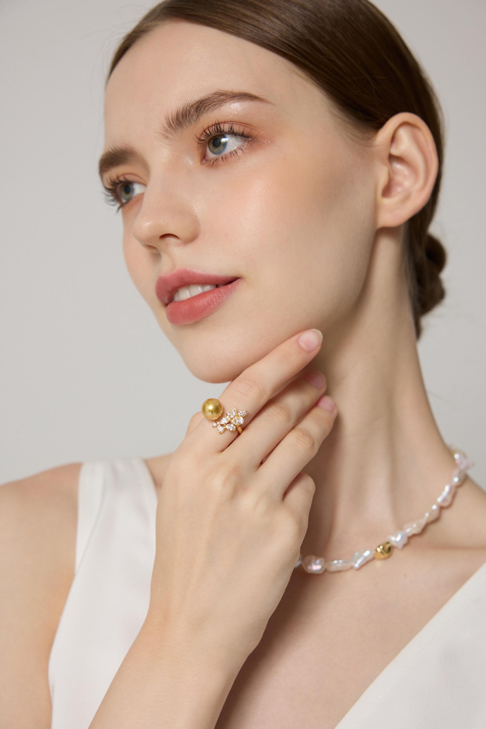Golden South Sea Pearl Leaf Ring