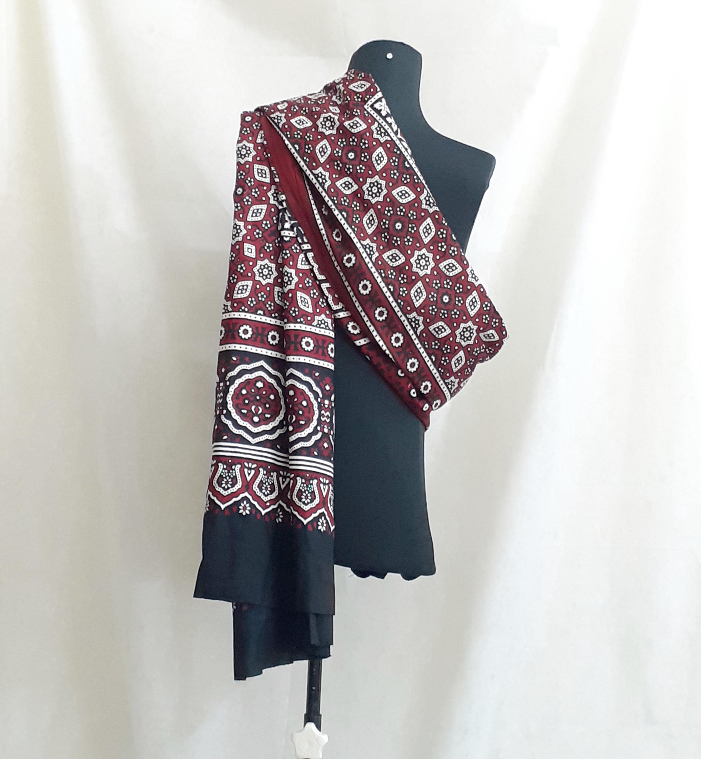 Sindhi ajrak scarf Italia - Main Image