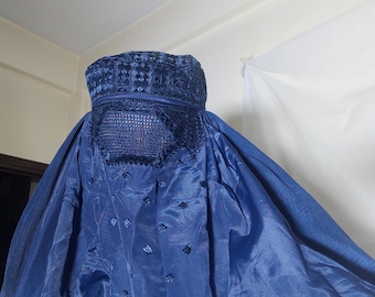 Burqa afghane : voile islamique traditionnel