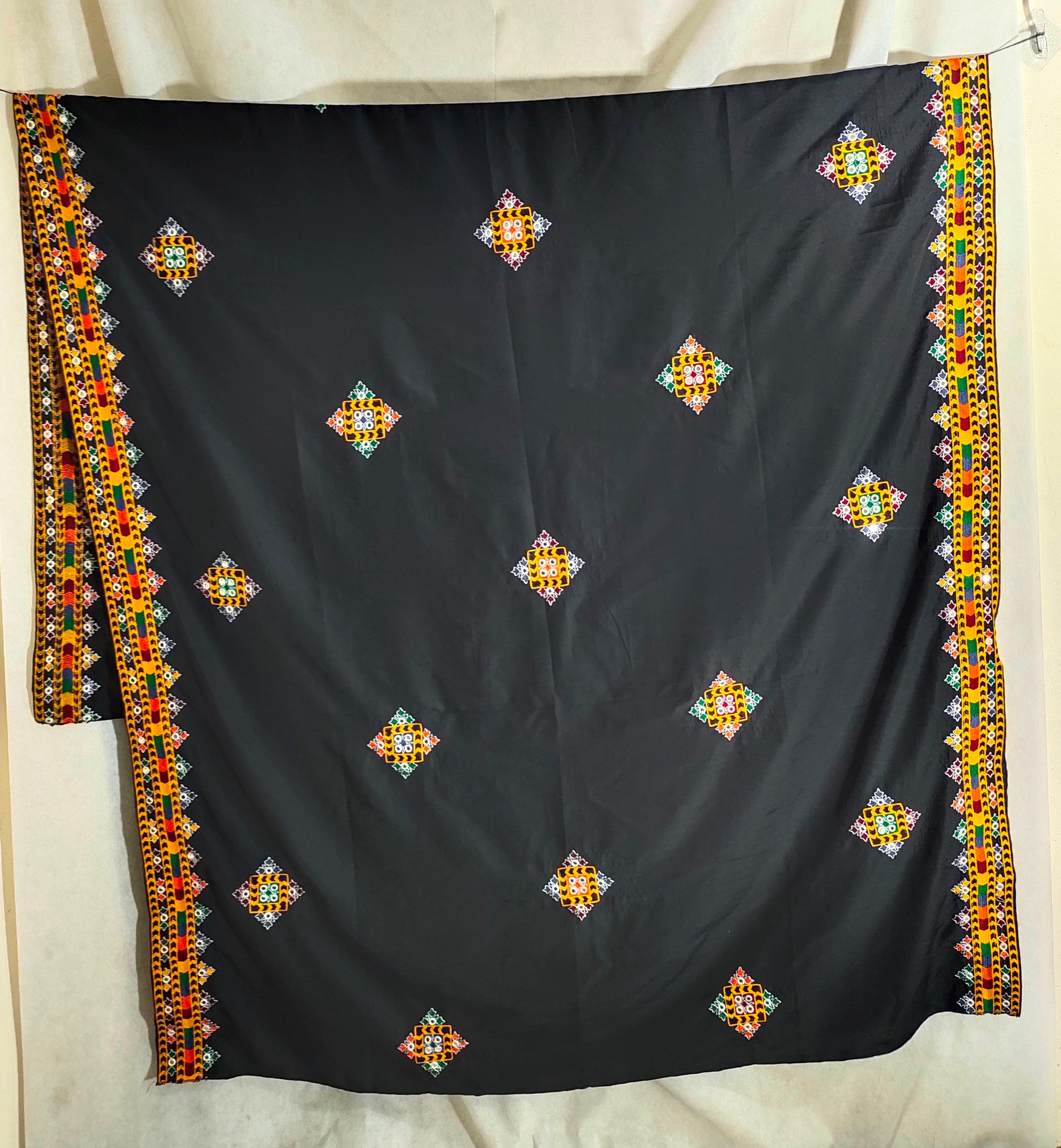 sindhi shawl design