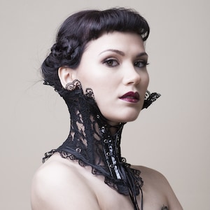 Baroque Black Lace neck corset-Victorian choker-Gothic Posture Collar