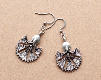 Steampunk Earrings in Antique Silver-Gothic Industrial Jewelry-Dangle Gear Wheel earrings