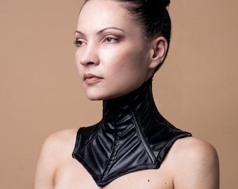 Zwart kunstleer of PVC nekkorset/choker