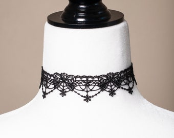 Black Lace choker with Bows-Victorian Necklace-Gothic Choker