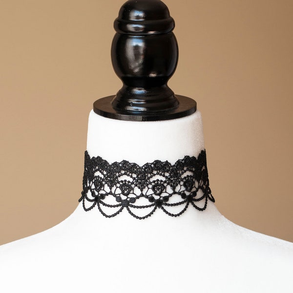 Black Lace choker-Victorian Necklace-Gothic Collar