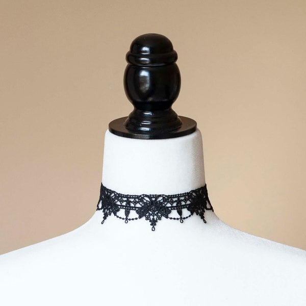 Black Lace Choker Necklace with Bows-Victorian Gothic Collar