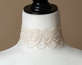 Cream Lace choker-Victorian Necklace-Bridal Jewelry-Wedding Accessories