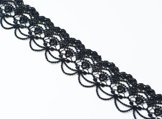 Collana del girocollo in pizzo nero - design gotico per gocce