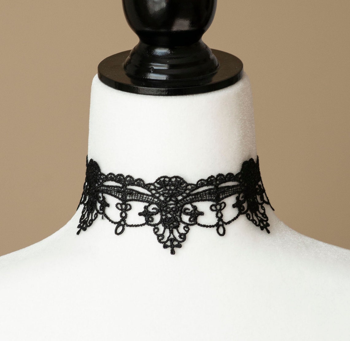 Black or White Lace Choker - Gothic Necklace - Victorian Bridal Choker ...