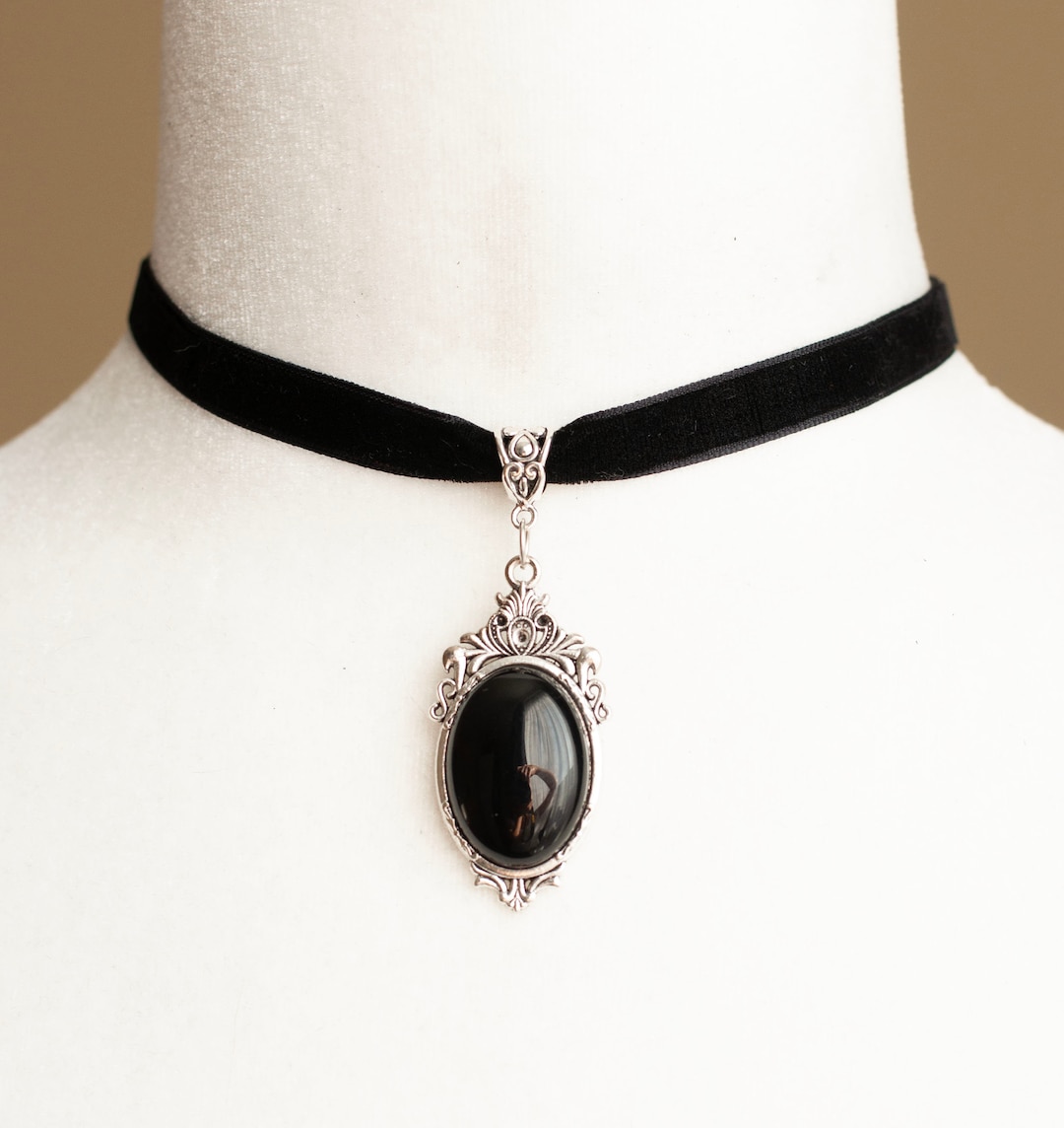 Black Velvet Choker With a Black Onyx Pendant-victorian Gothic Necklace ...