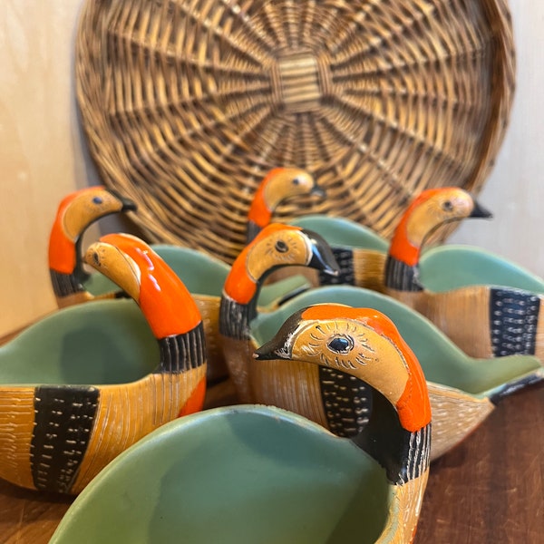 Six  (6) Italian Bitossi Bird (Pheasant?)  Bowls for Goodfriend with the Basket Tray, 95/607 Numbered Pottery Set