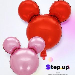 Puede incluir: Dos globos de Mickey Mouse de aluminio, uno rojo y otro rosa. Los globos est&aacute;n inflados y listos para usar en una fiesta o celebraci&oacute;n.
