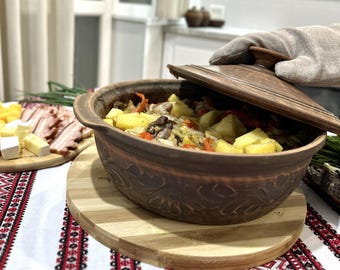 Large Red Clay Casserole Dish with Lid, Handcrafted Terracotta Frying Pan, Rustic Ceramic Skillet, Artisan Clay Pan for Cooking, Kitchenware