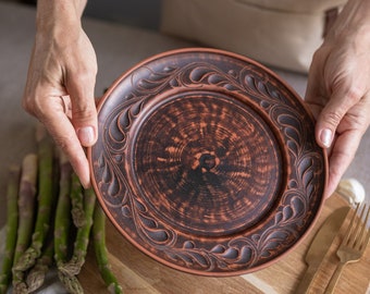 Handmade Clay Dinner Plate – Rustic Pottery Plate with Carved Design, Terracotta Dinnerware for Eco Kitchen or Unique Gift