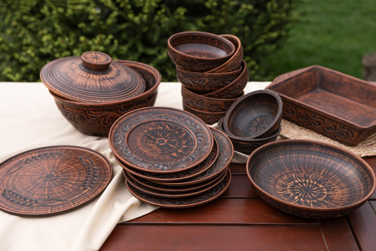 Full red clay tableware set for six