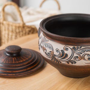 Large Handmade Clay Pot with Lid – Rustic Ceramic Cookware - Traditional Handmade Ceramic Storage Pot - Natural Clay Cookware