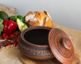 Handmade Red Clay Pot with Lid, Rustic Earthenware Casserole Dish for Cooking, Traditional Pottery Kitchenware, Terracotta Cooking Pot