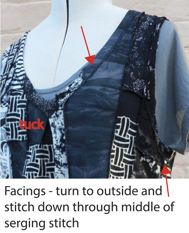 以下が含まれることがあります： 黒と白のパターンが施された生地のクローズアップ。その下にグレーの生地があります。生地はオーバーロックステッチで縫い合わされています。生地には「tuck」という文字が見えます。この画像は、衣服のパイピングの縫い方を示しています。