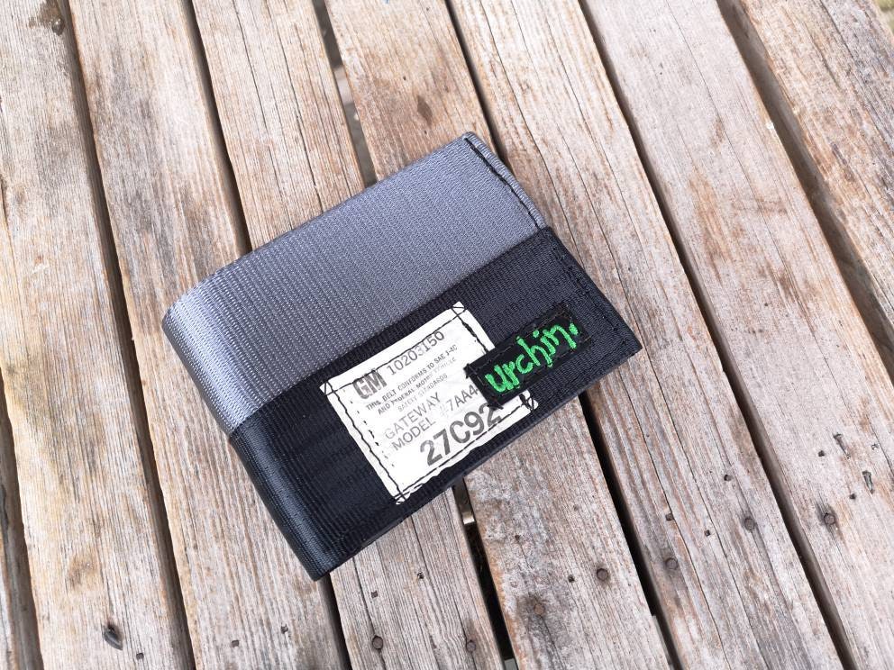 seatbelt wallet