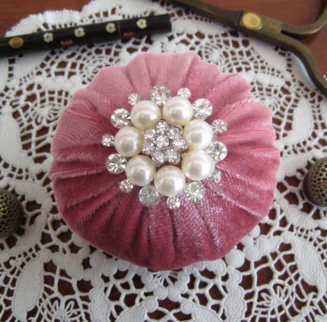2in Tea Rose Velvet Pincushion Filled With Abrasive Emery Mineral To Keep Your Needles Clean & Sharp