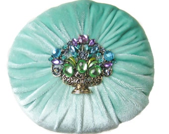 4in Mint Green Emery Pincushion for sewing Keep your needles clean and sharp