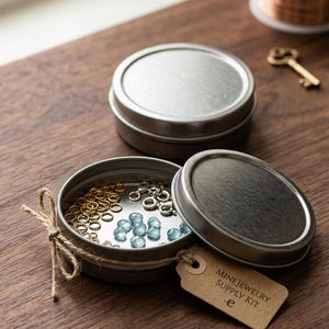 Envases de hojalata redondos de 2 oz con tapa sólida, color plata: Juego de 10