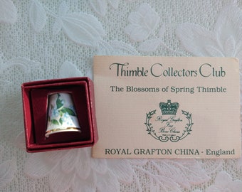 Thimble Collectors Club, The Blossoms of Spring Thimble by Royal Grafton - Made in England- Collectible with gift box and certificate