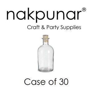 Puede incluir: Un estuche de 30 botellas de vidrio transparente con tapones de corcho. Las botellas están vacías y listas para llenarse con tus líquidos favoritos. Estuche de 30.
