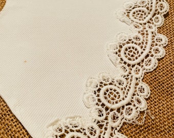 Vintage Cotton Lace Scalloped Edge Collar