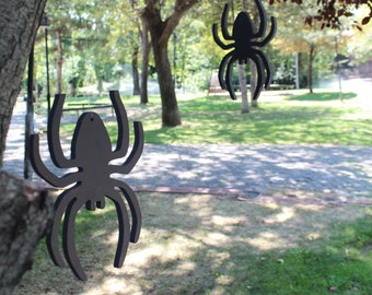 Halloween Spider Yard Decor, 6 Piece Outdoor PVC Spider Decorations, Large Hanging Spiders, Weatherproof Halloween Display