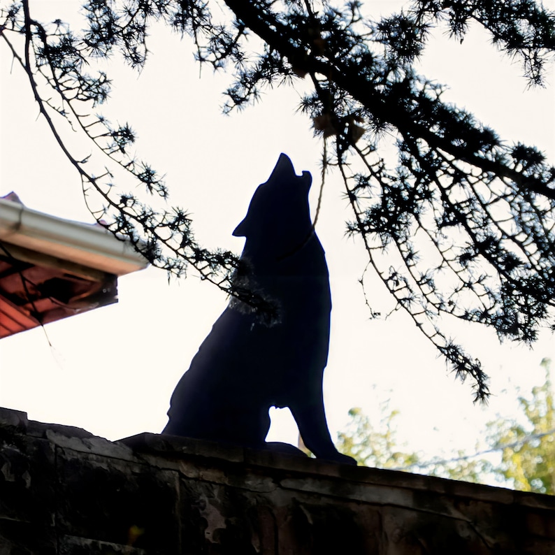 Howling Wolf Sculptures
