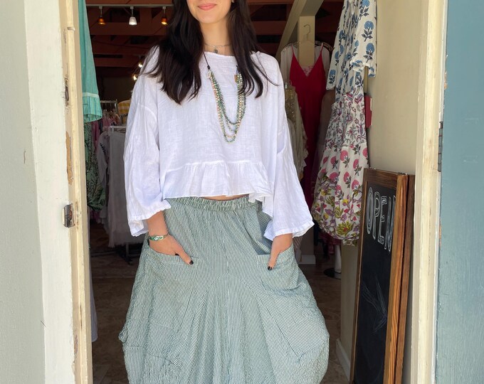 Seersucker olive stripe funky one size  skirt with pockets