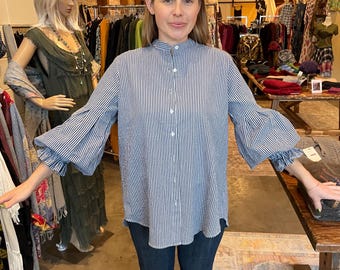 Lantern sleeve shirt in cotton  pinstripe