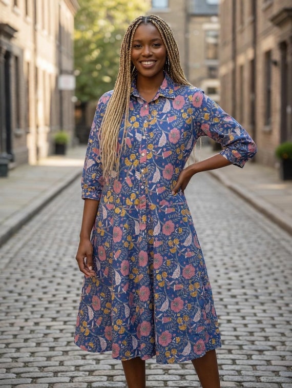 Blue floral cotton simple uncomplicated housedress with pockets