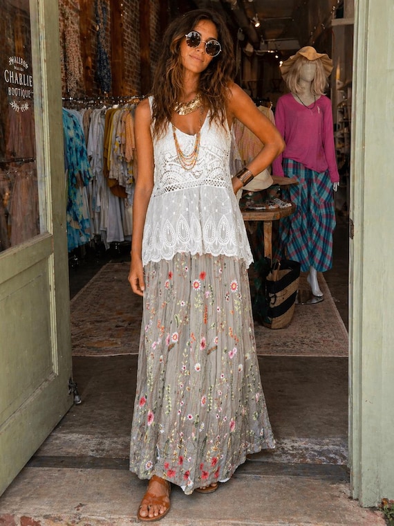 Silk embroidered  one size  skirt with elastic waist